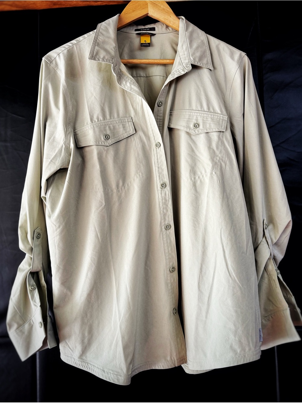 Eddie Bauer | "Departure 2.0" Button-Up Travel Shirt - Women L, Light Mint Green